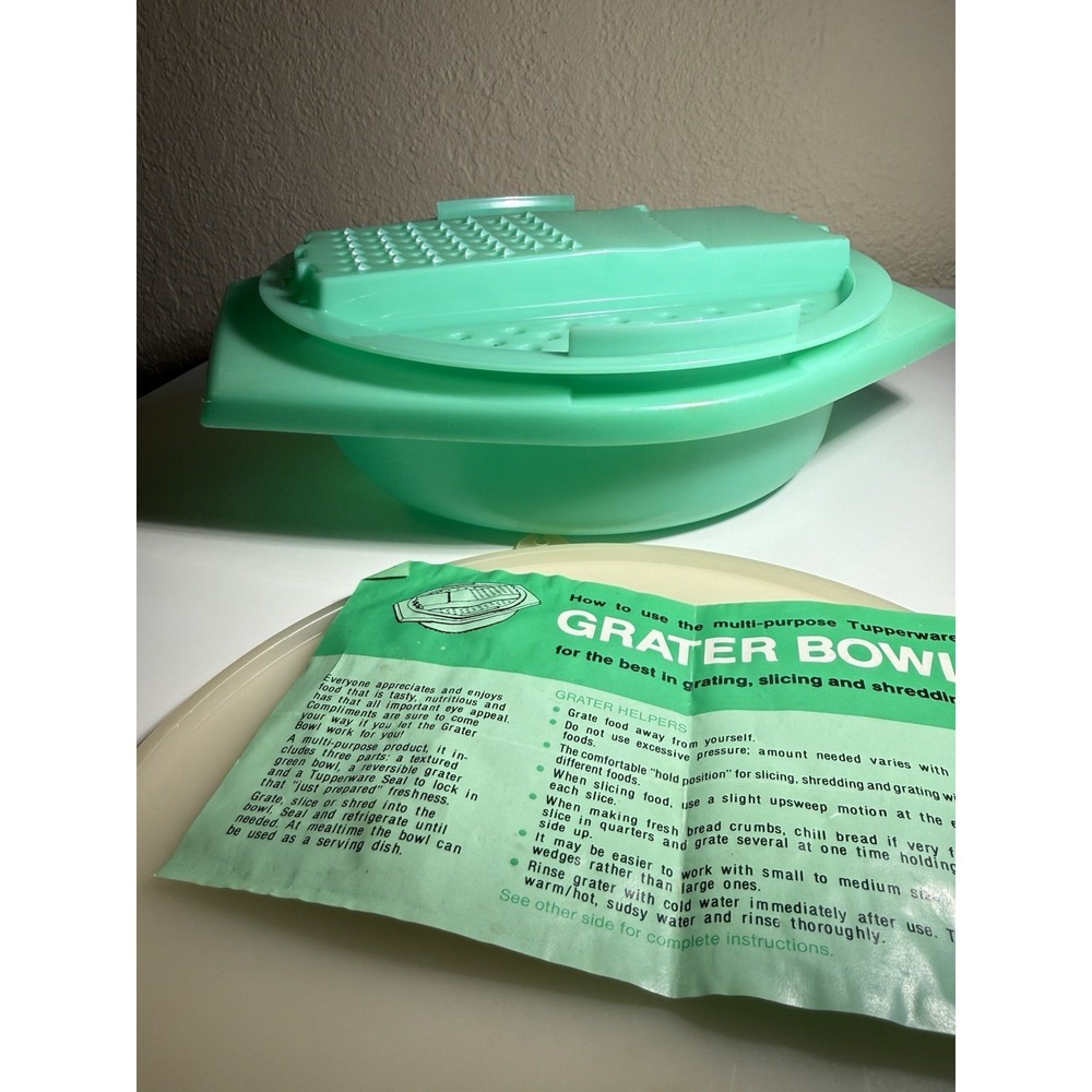 TUPPERWARE Grater Shredder Slicer Storage Bowl Jadite Green 3pc Instructions